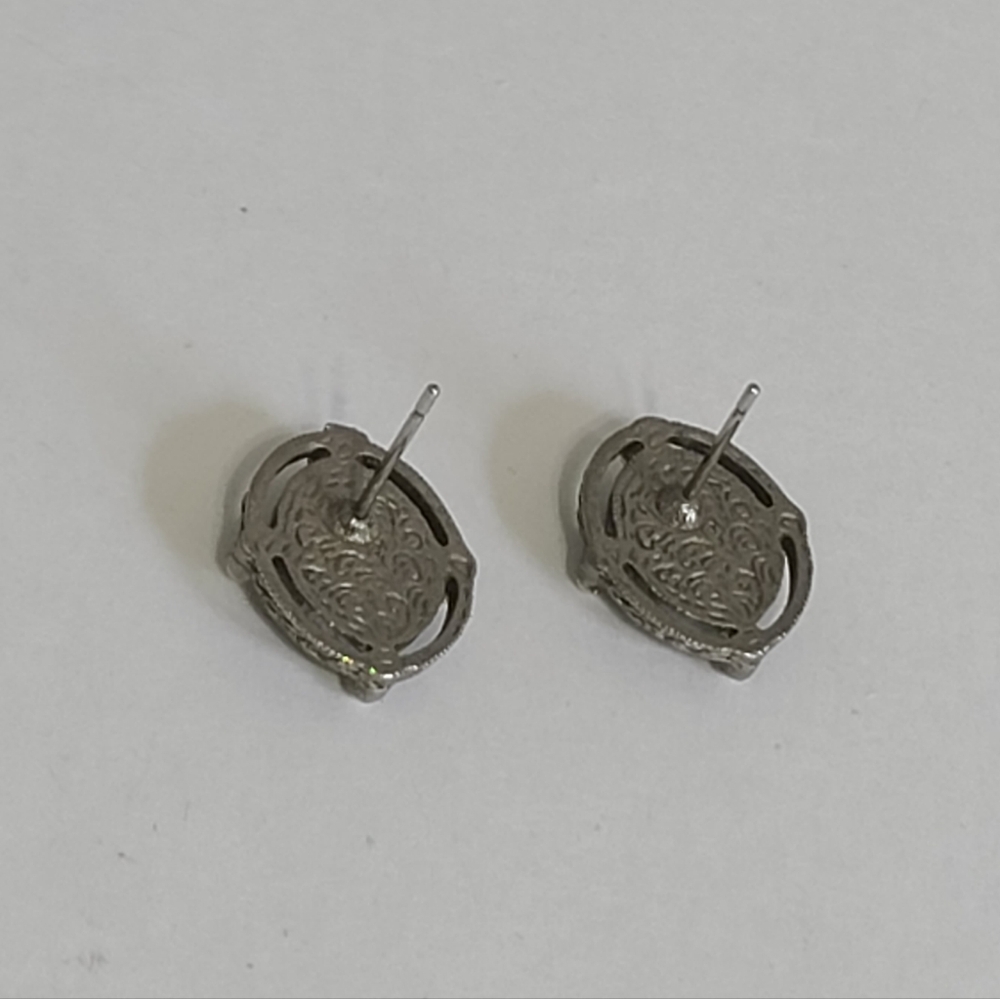 Vintage Victorian Silver Tone Oval Black White Lady Cameo Pearl Stud Earrings - Picture 7 of 14